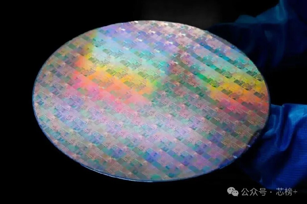 武汉：12寸硅光芯片流片平台投用